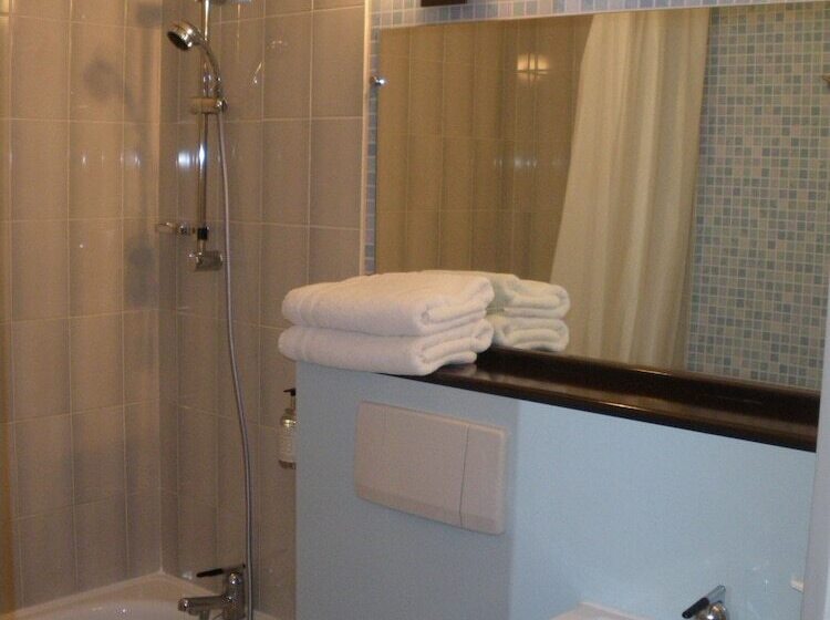 בית מלון כפרי Contact Hôtel Come Inn