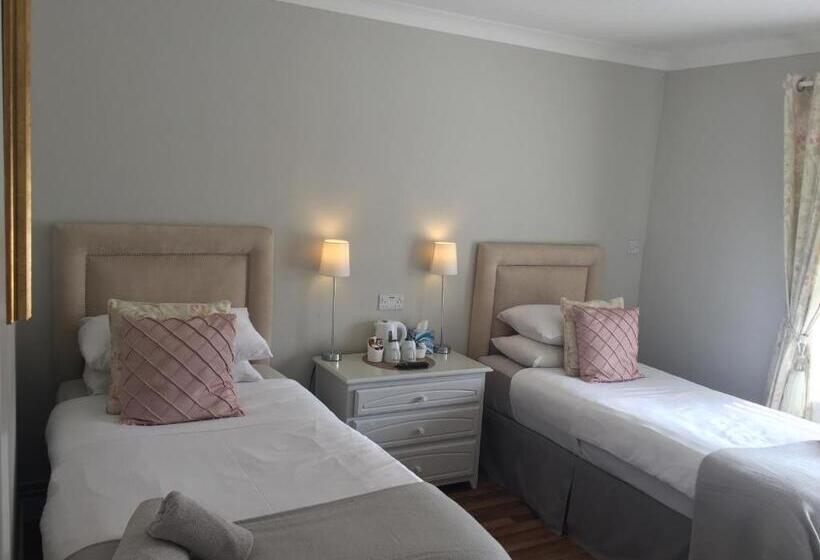 ホテル Coral Gables Guesthouse & Campsite