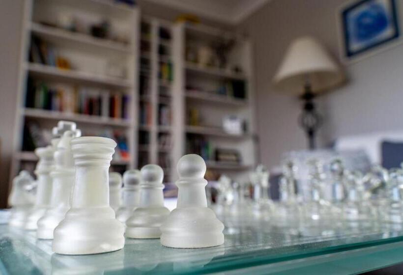 ホテル Coral Gables Guesthouse & Campsite