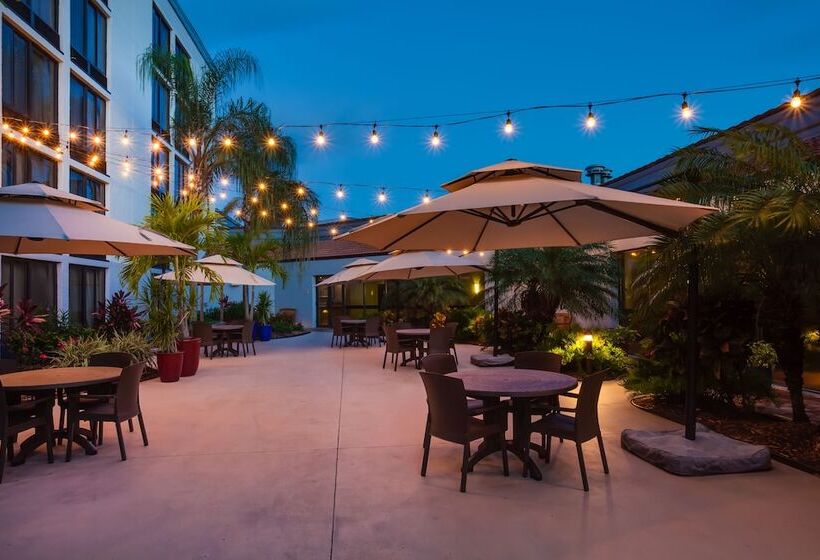 호텔 Doubletree By Hilton Fort Myers At Bell Tower Shops