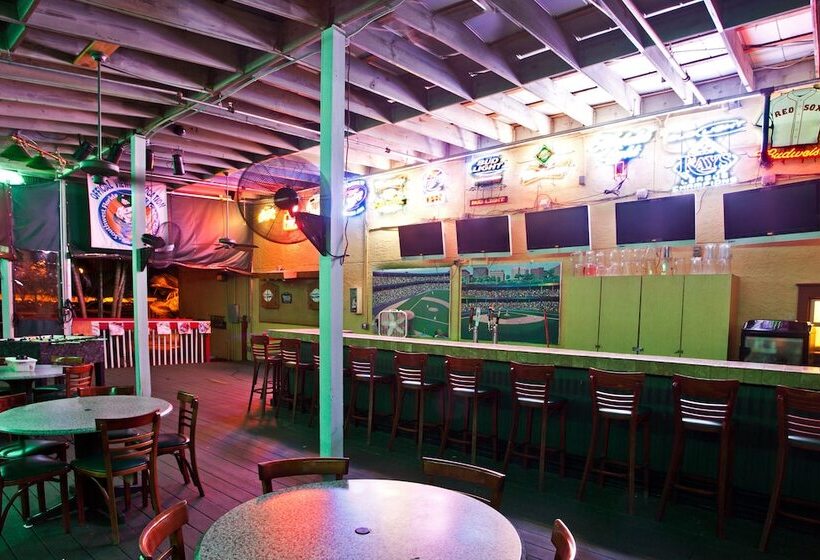 호텔 Doubletree By Hilton Fort Myers At Bell Tower Shops