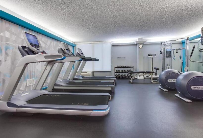 호텔 Doubletree By Hilton Fort Myers At Bell Tower Shops