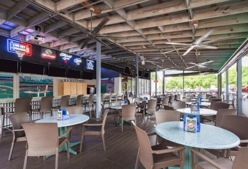 호텔 Doubletree By Hilton Fort Myers At Bell Tower Shops