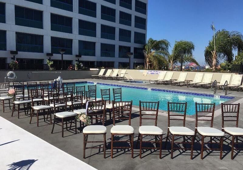 Crowne Plaza Hotel Los Angeles Harbor, An Ihg