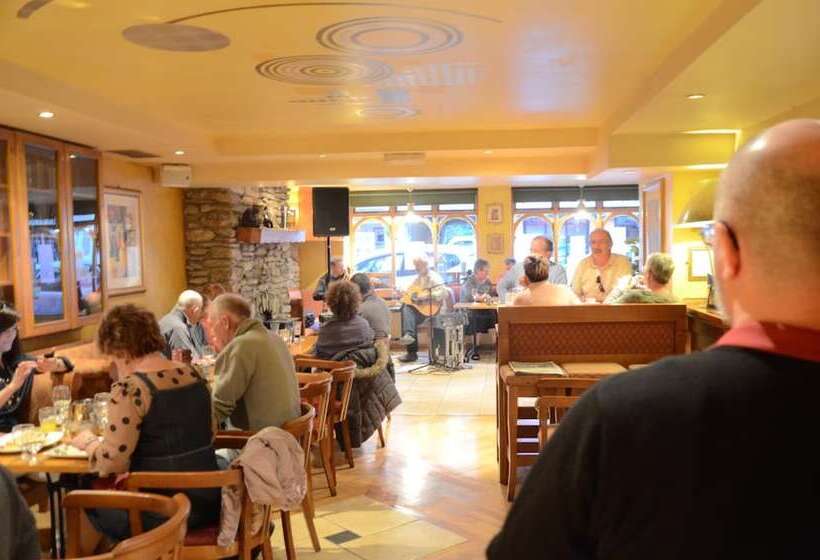 فندق Davitts Guesthouse