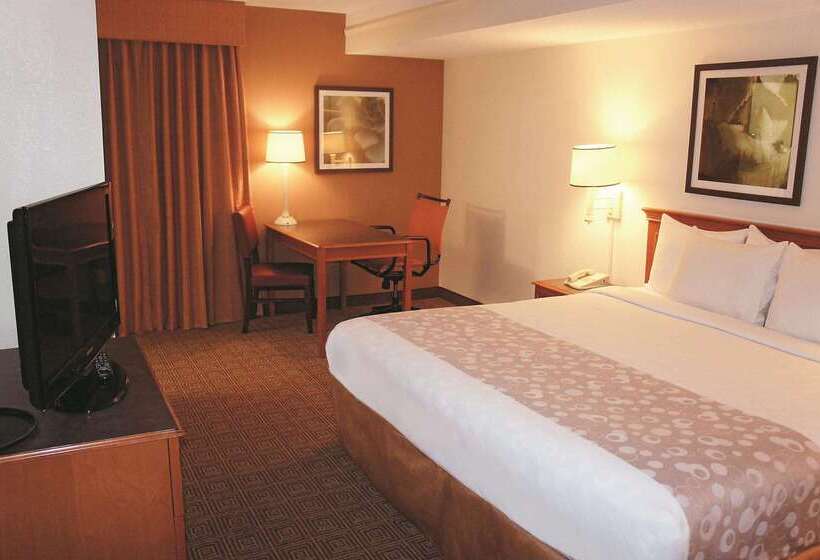 هتل Econo Lodge Augusta North   Washington Road