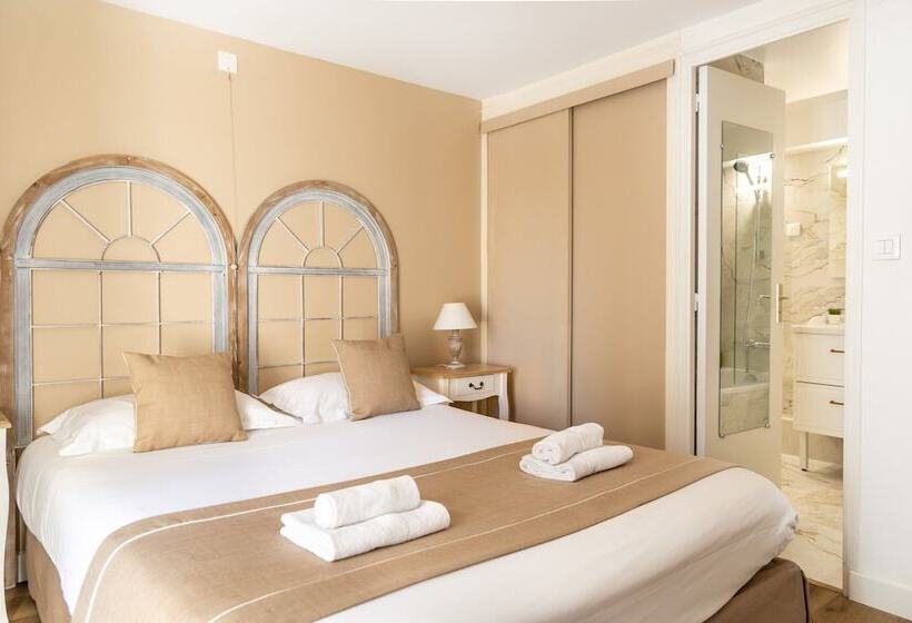 هتل Demeures & Châteaux   Hôtel De La Porte Saint Malo