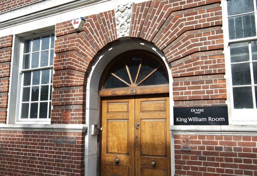 Отель De Vere Devonport House