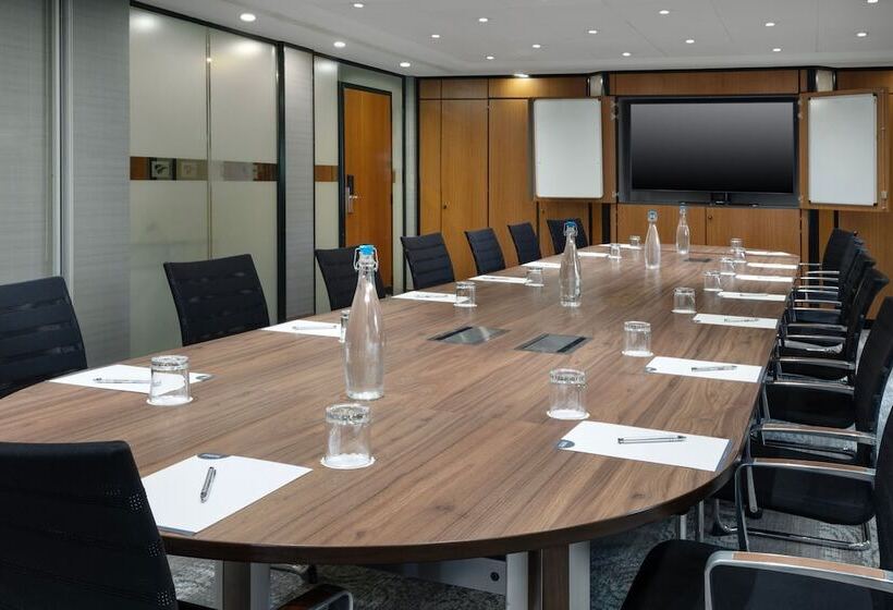 Delta Hotels By Marriott Manchester Airport