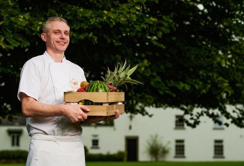 Dunadry Hotel And Gardens