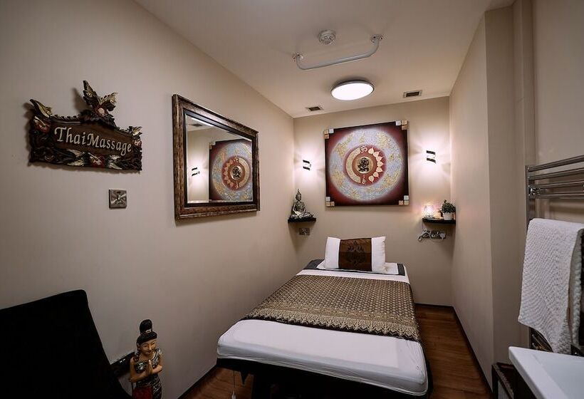 Dunadry Hotel And Gardens