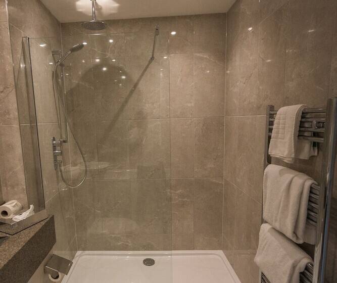 Dunadry Hotel And Gardens