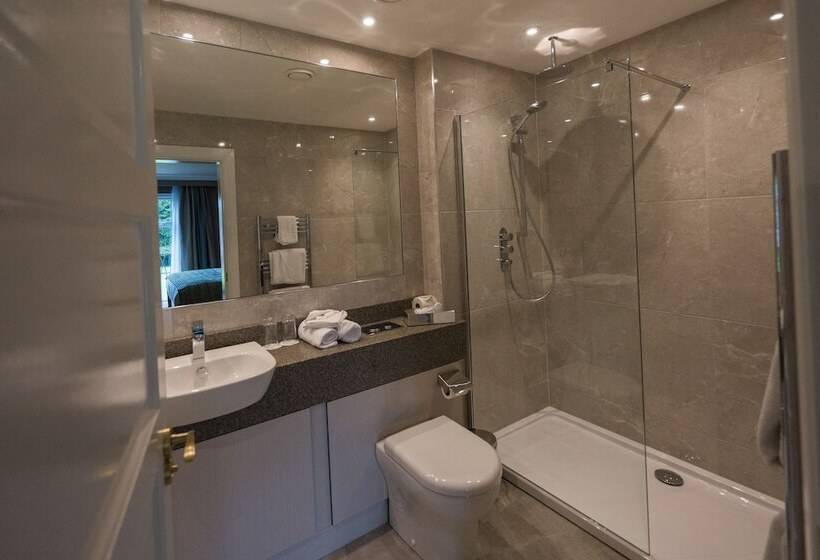 Dunadry Hotel And Gardens