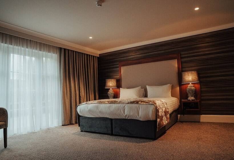 Dunadry Hotel And Gardens