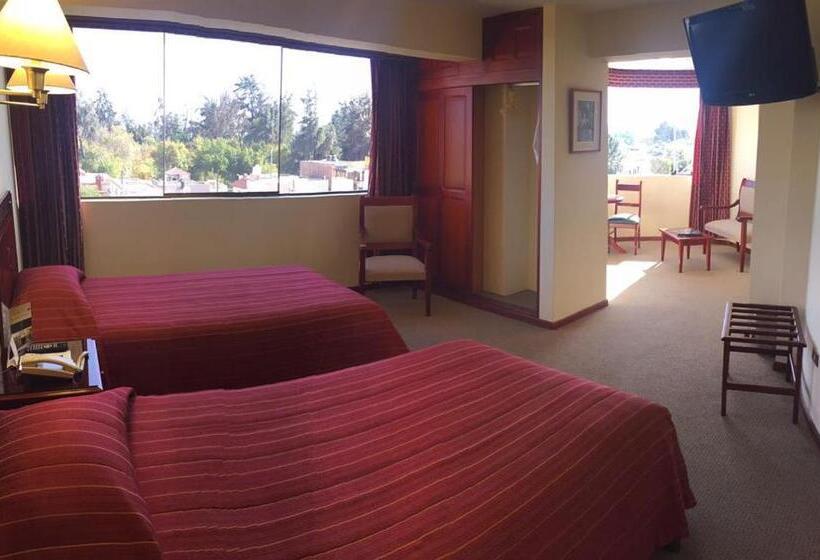 ホテル El Cabildo