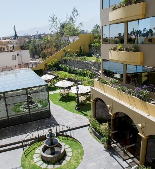 ホテル El Cabildo