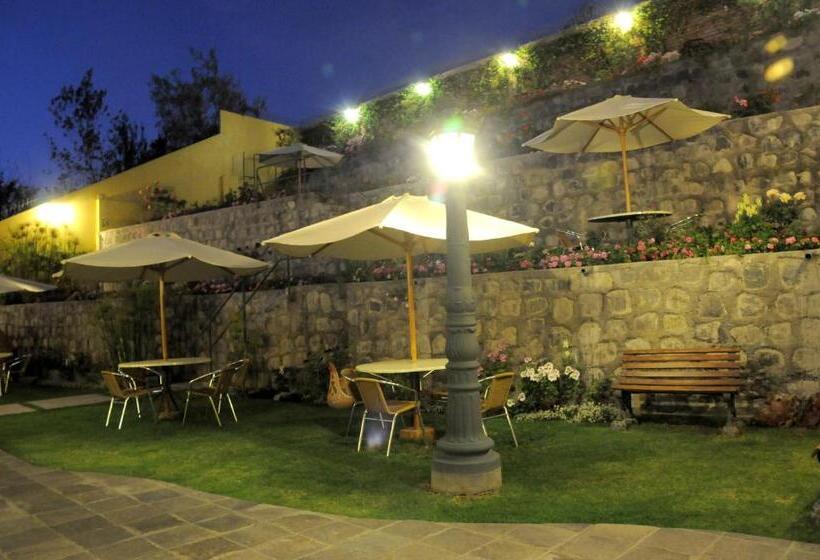 ホテル El Cabildo