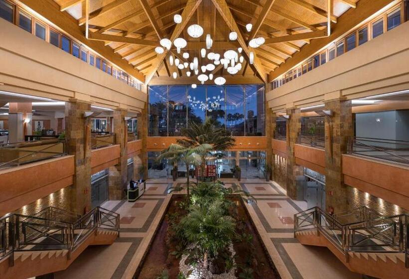 בית מלון כפרי Elba Sara Beach & Golf Resort