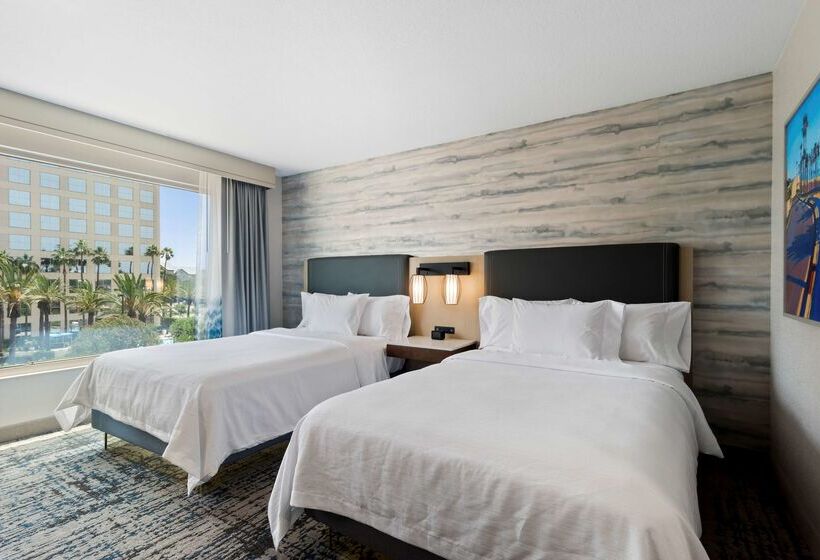 בית מלון כפרי Embassy Suites By Hilton Anaheim South