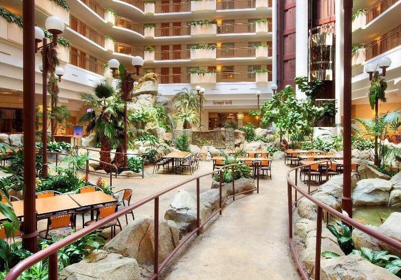 בית מלון כפרי Embassy Suites By Hilton Anaheim South