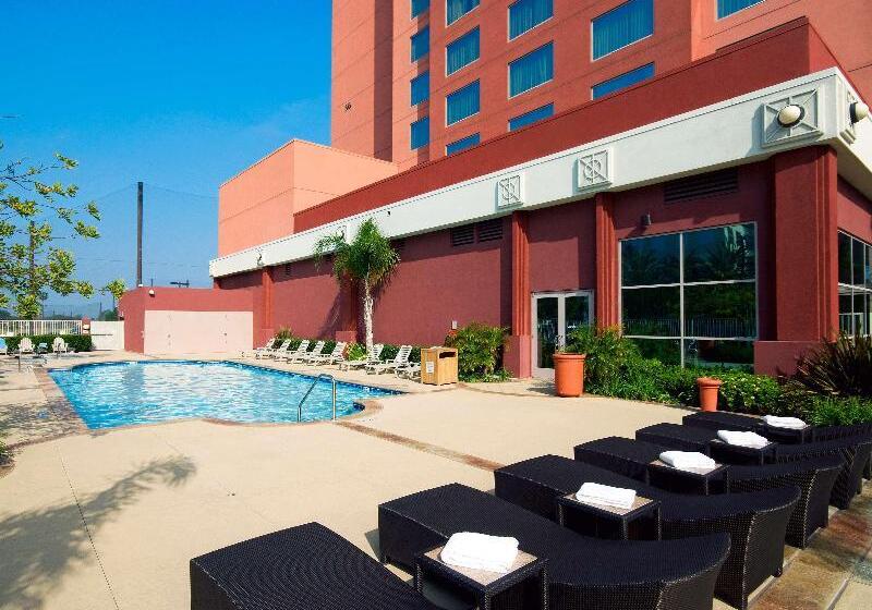 בית מלון כפרי Embassy Suites By Hilton Anaheim South