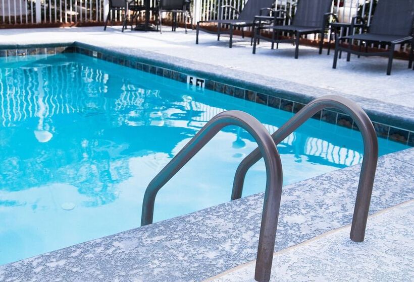 호텔 Fairfield Inn & Suites Atlanta Airport North