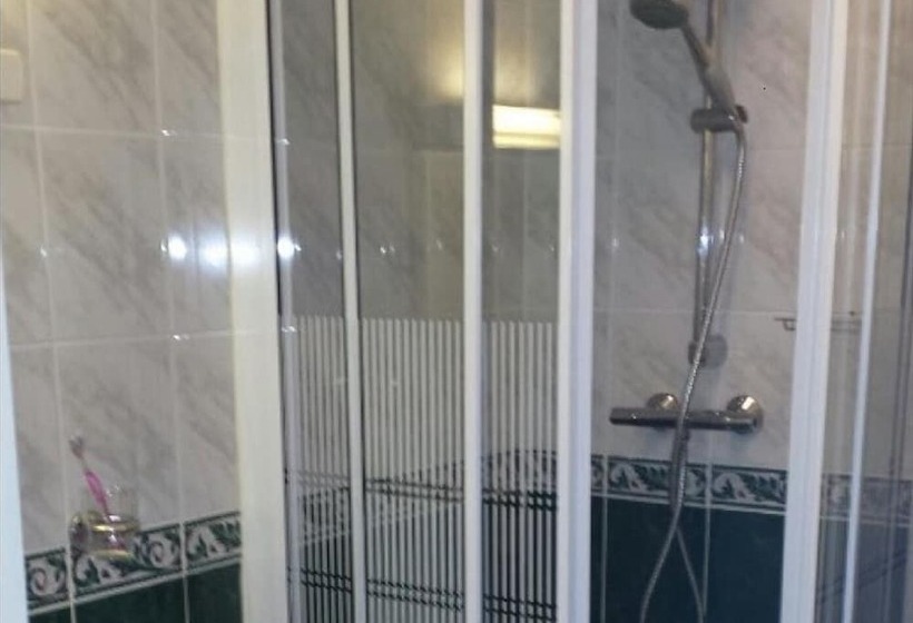 בית מלון כפרי Fennessy S