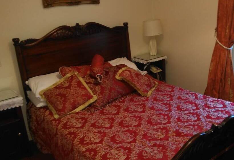 בית מלון כפרי Fennessy S