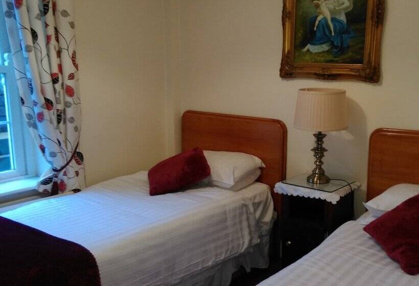 בית מלון כפרי Fennessy S