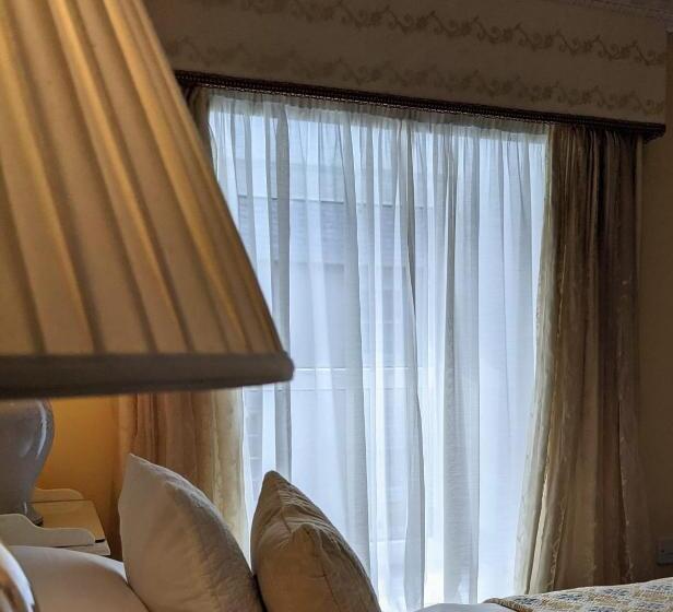 هتل Foley S Townhouse Killarney