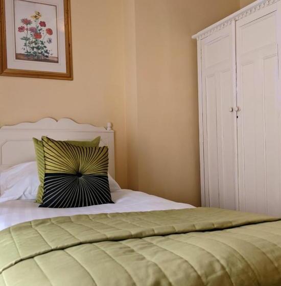 هتل Foley S Townhouse Killarney