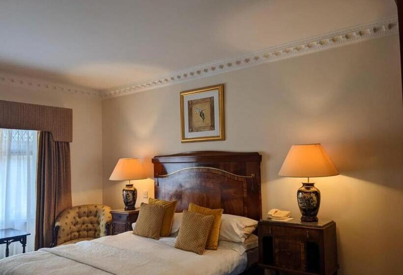 هتل Foley S Townhouse Killarney