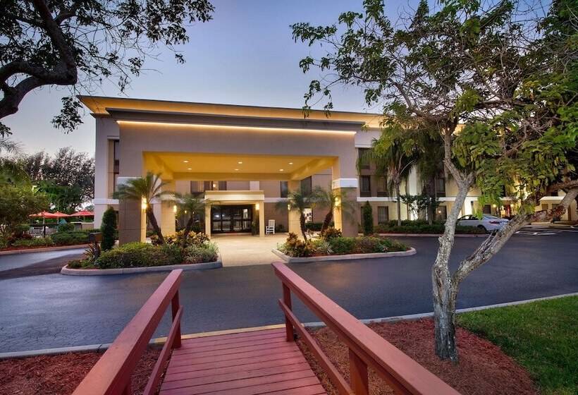 酒店 Hampton Inn Naples I 75