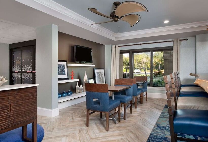 酒店 Hampton Inn Naples I 75