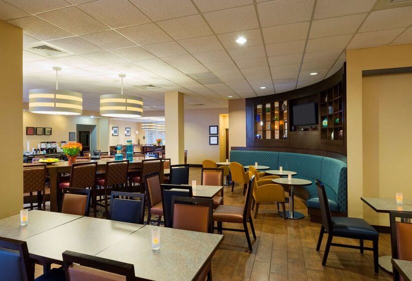 호텔 Hampton Inn & Suites Hershey