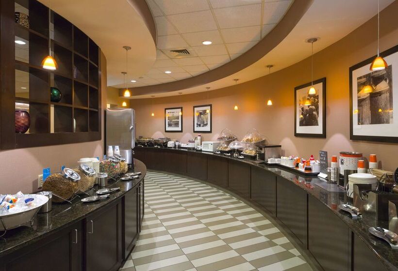 호텔 Hampton Inn & Suites Hershey