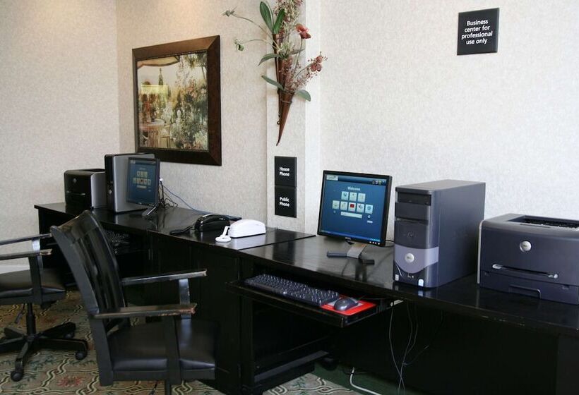 호텔 Hampton Inn & Suites Hershey