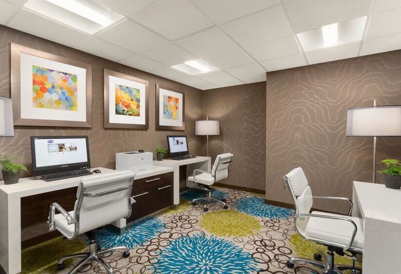 酒店 Hampton Inn And Suites By Hilton, Downtown Vancouver