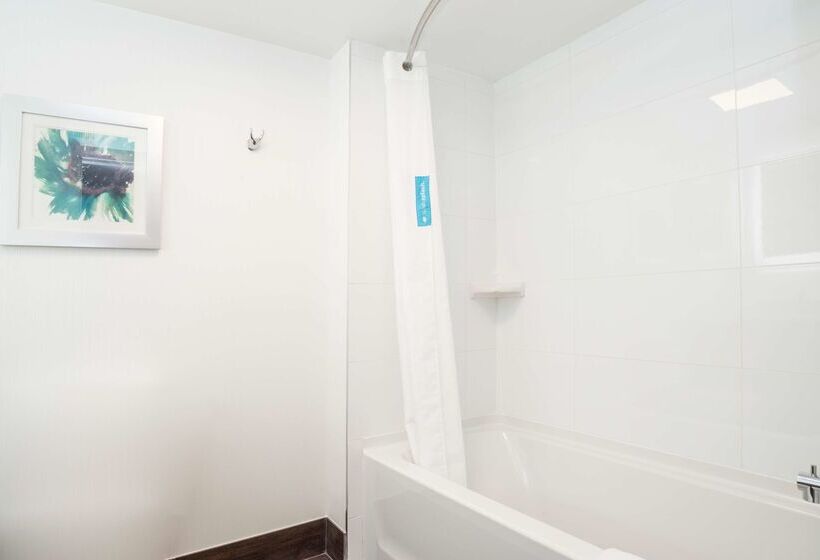 酒店 Hampton Inn And Suites By Hilton, Downtown Vancouver