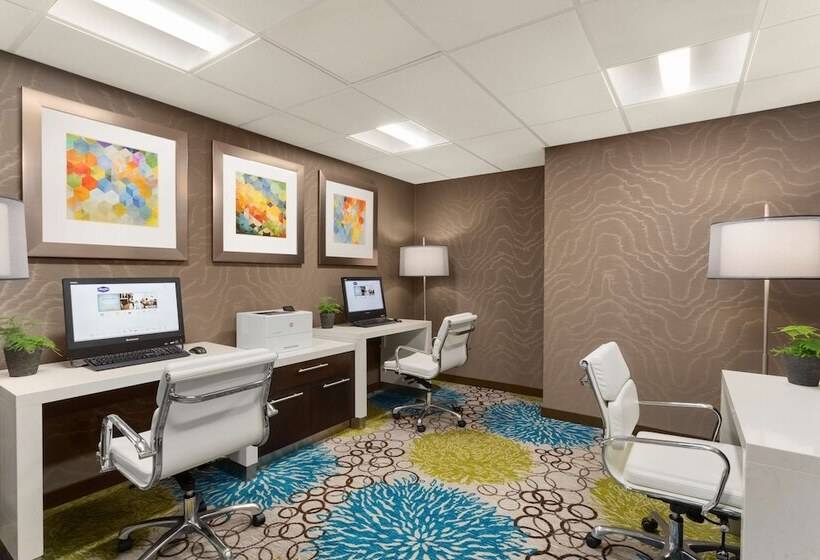 酒店 Hampton Inn And Suites By Hilton, Downtown Vancouver