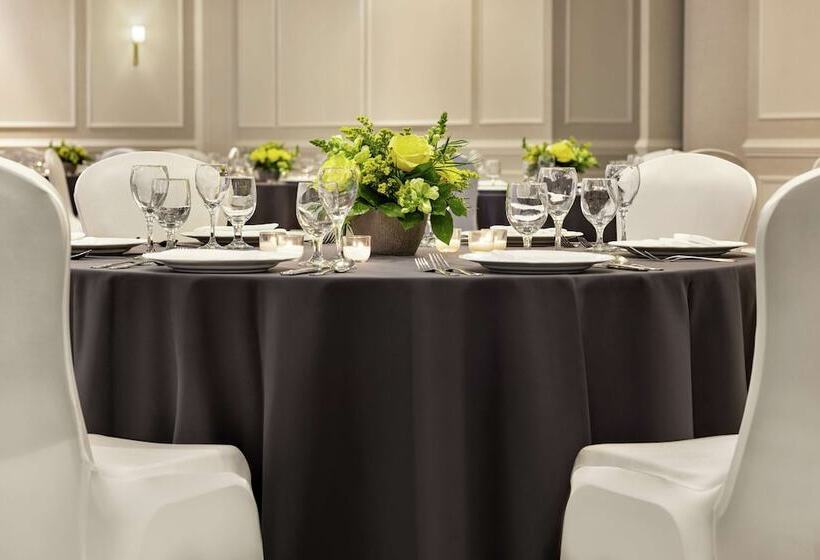 هتل Hampton Inn & Suites New Orleansconvention Center