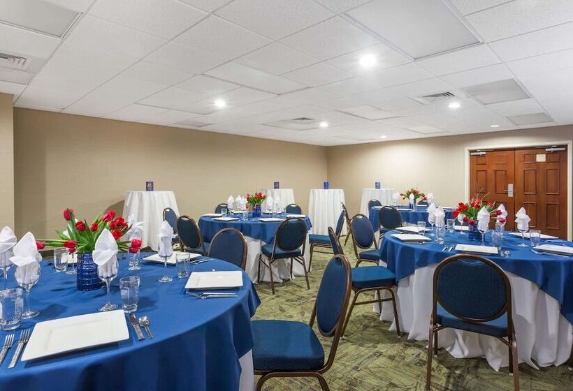 酒店 Hawthorn Extended Stay By Wyndham Naples