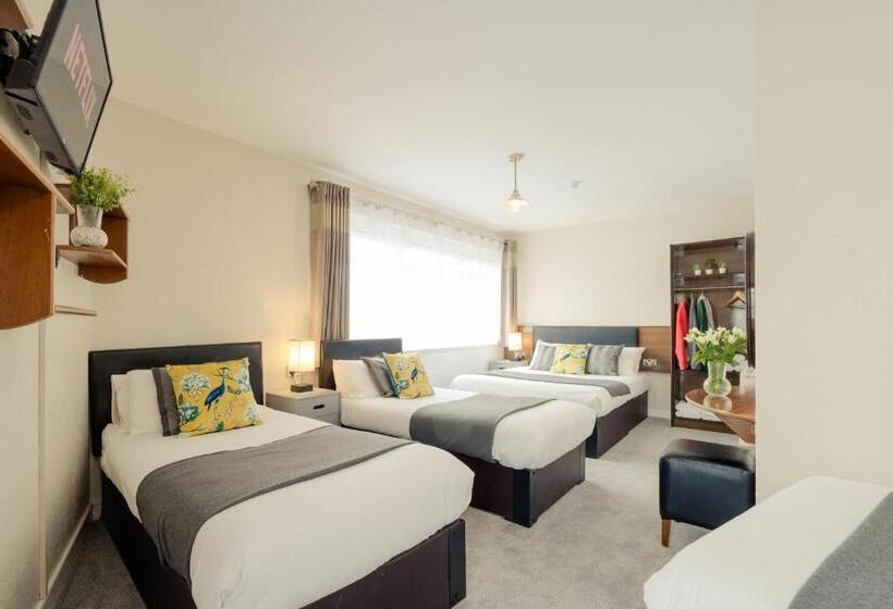 בית מלון כפרי Hillgrove Guesthouse