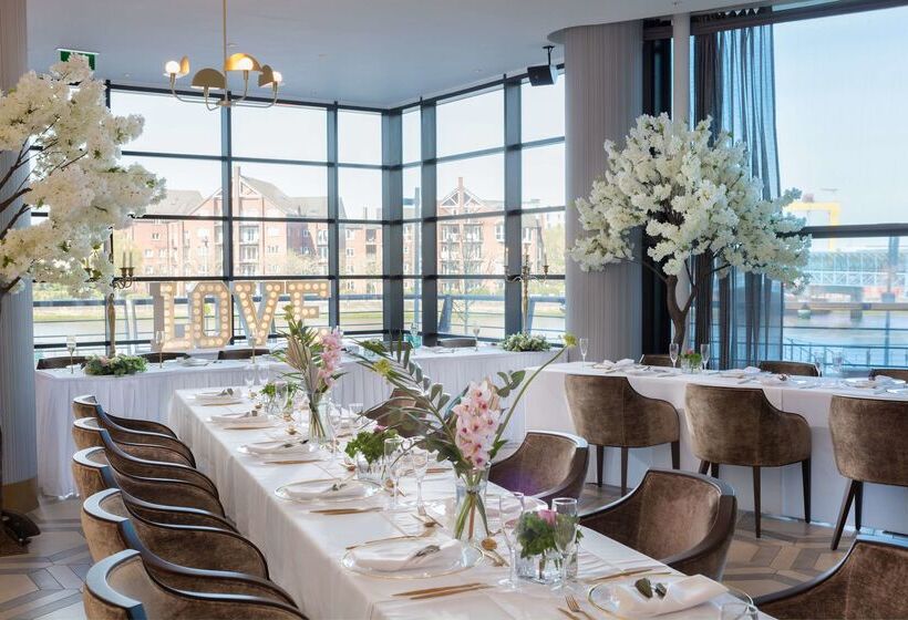 فندق Hilton Belfast