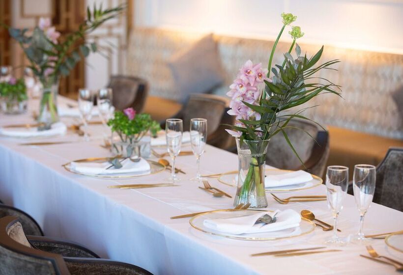 בית מלון כפרי Hilton Belfast