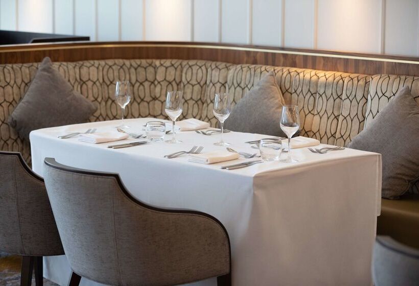 בית מלון כפרי Hilton Belfast