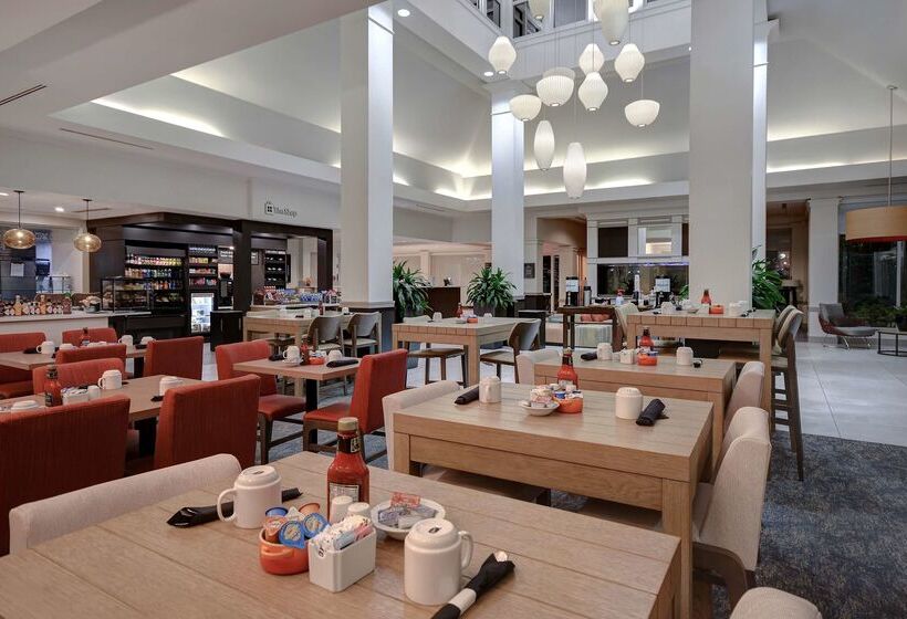 فندق Hilton Garden Inn Ft Myers