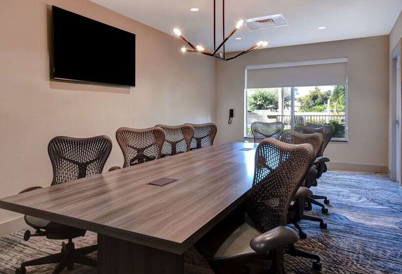 فندق Hilton Garden Inn Ft Myers