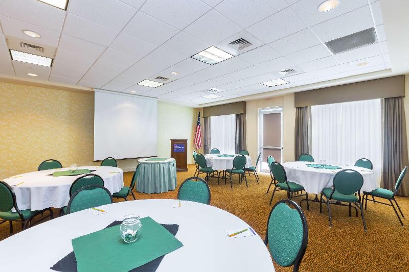 فندق Hilton Garden Inn Ft Myers