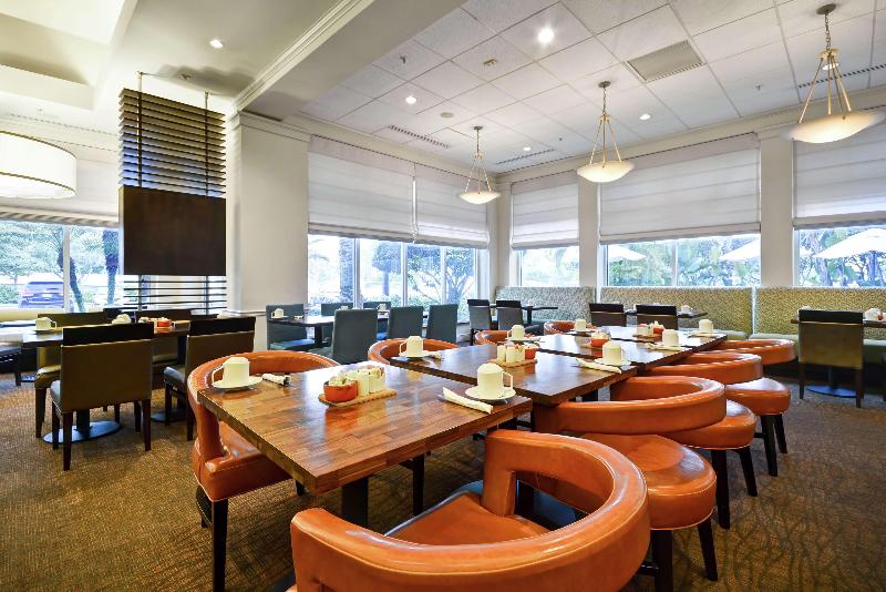 فندق Hilton Garden Inn Ft Myers